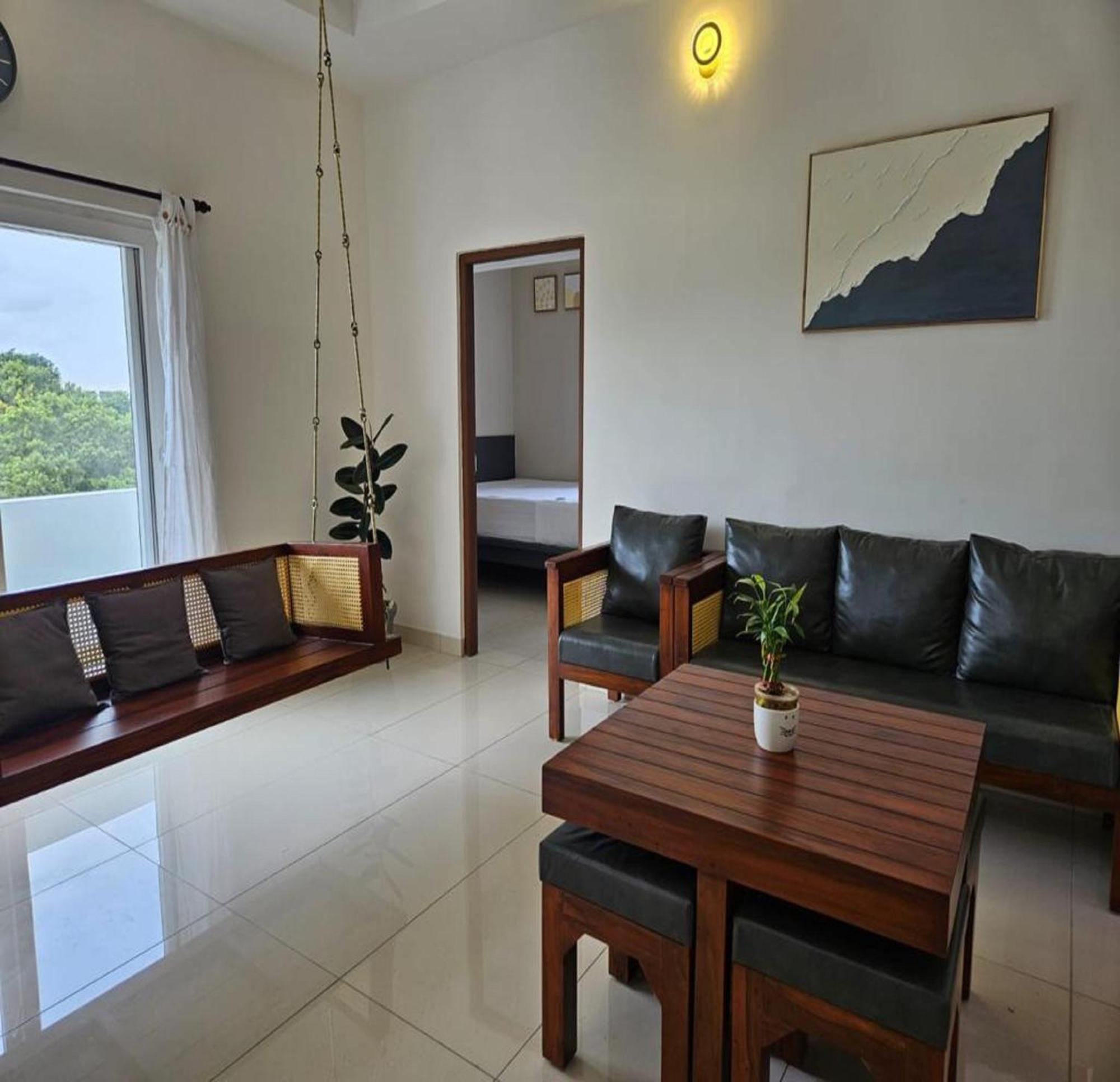 Thulasi Avenue Inn Pollachi Exterior photo